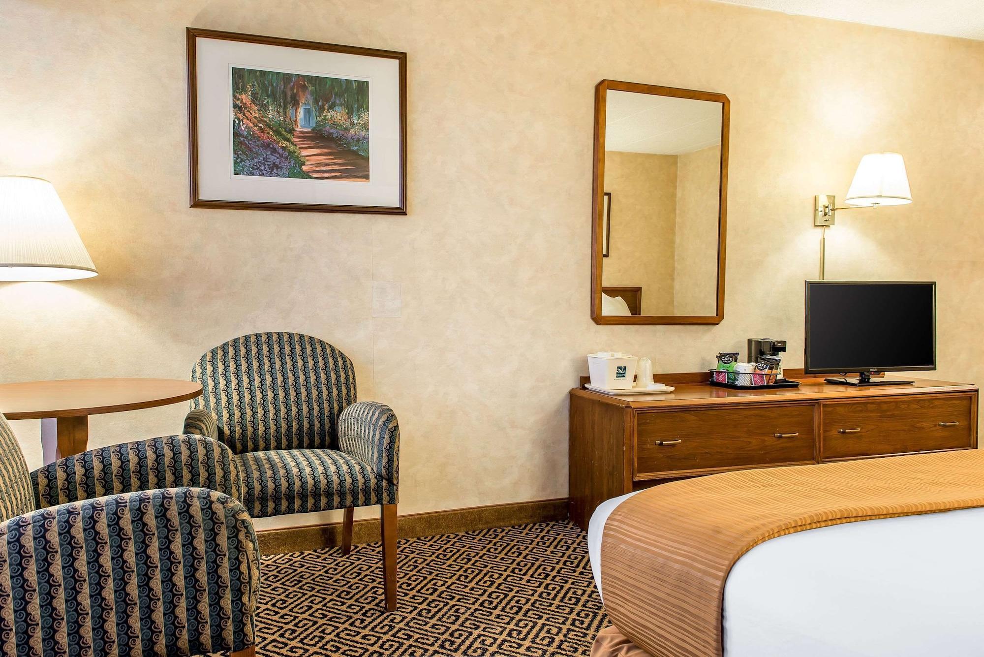 Quality Inn And Conference Center Springfield Luaran gambar