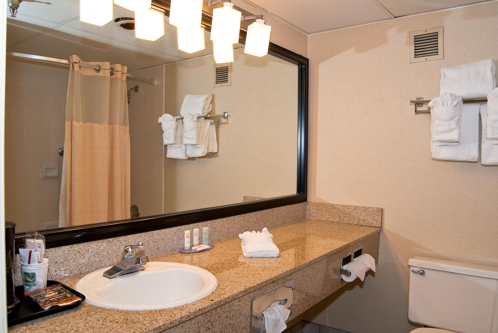 Quality Inn And Conference Center Springfield Luaran gambar